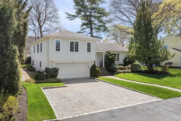 21 Phillips Avenue, Swampscott, MA 01907
