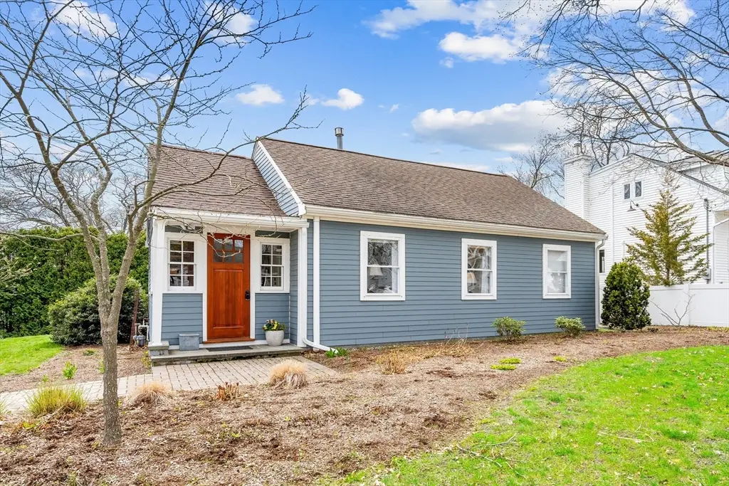 11 Norman Ave, Newburyport, MA 01950 - #1