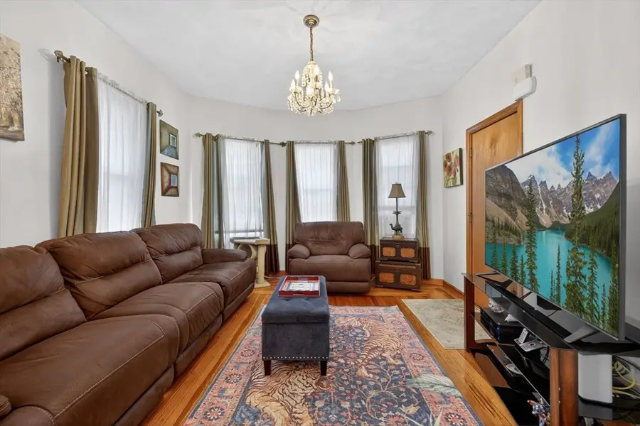 19 Bradford St, Everett, MA 02149 - #3