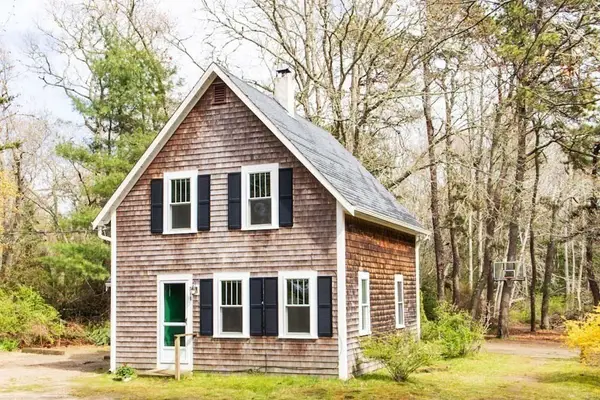 988 Old Falmouth Road, Barnstable, MA 02648