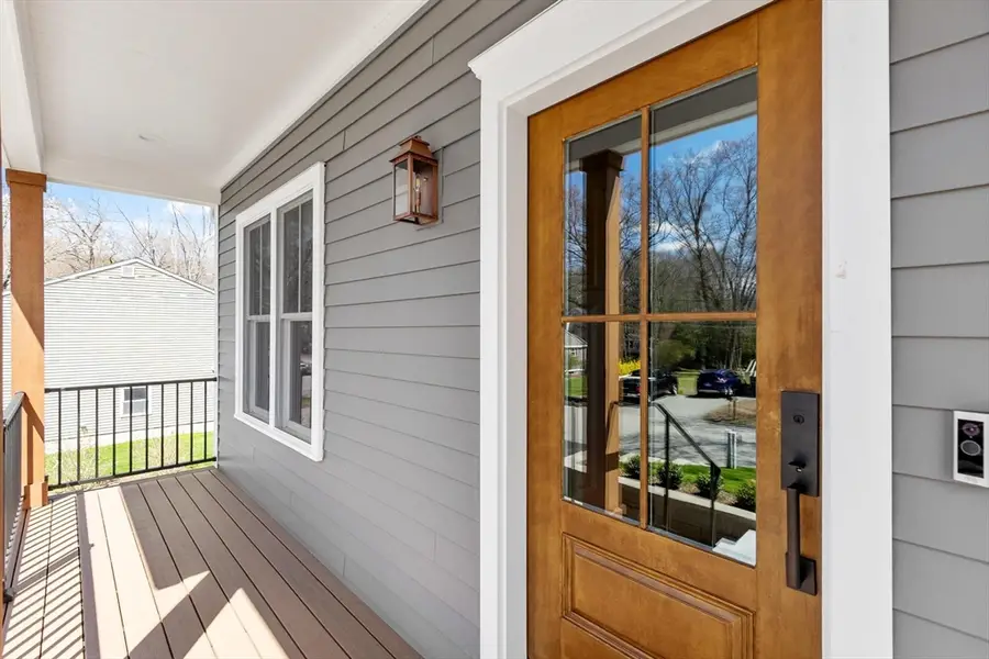 8 Brown Ave, Newburyport, MA 01950 - #2