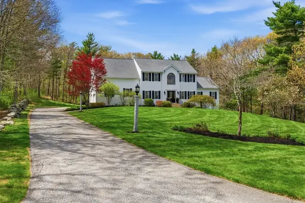10 Briarwood Circle, Douglas, MA 01516