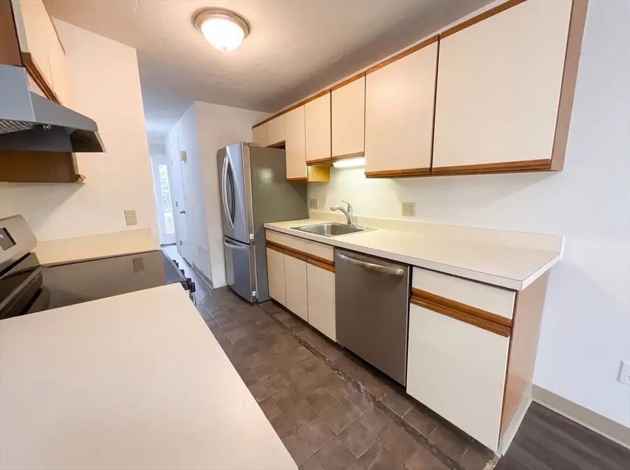 20 Lordvale Blvd #202, North Grafton, MA 01536 - #2