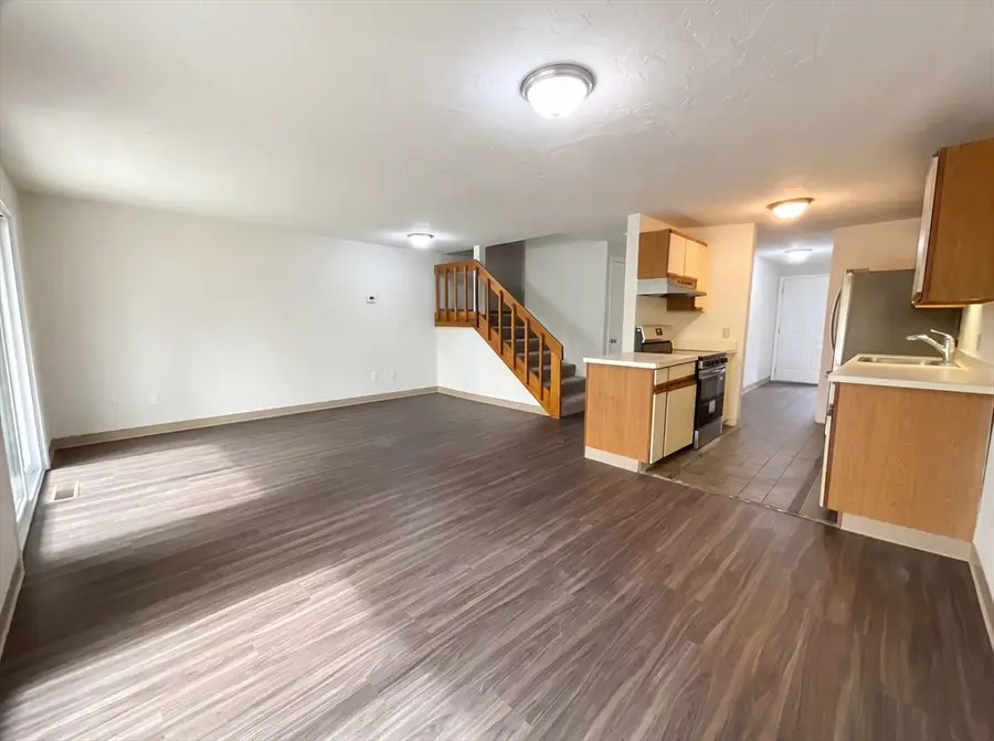 20 Lordvale Blvd #202, North Grafton, MA 01536 - #3