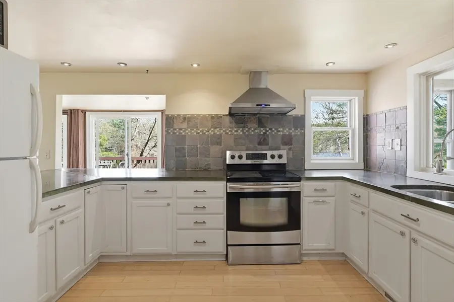 153 Shoreline Dr, West Brookfield, MA 01585 - #3