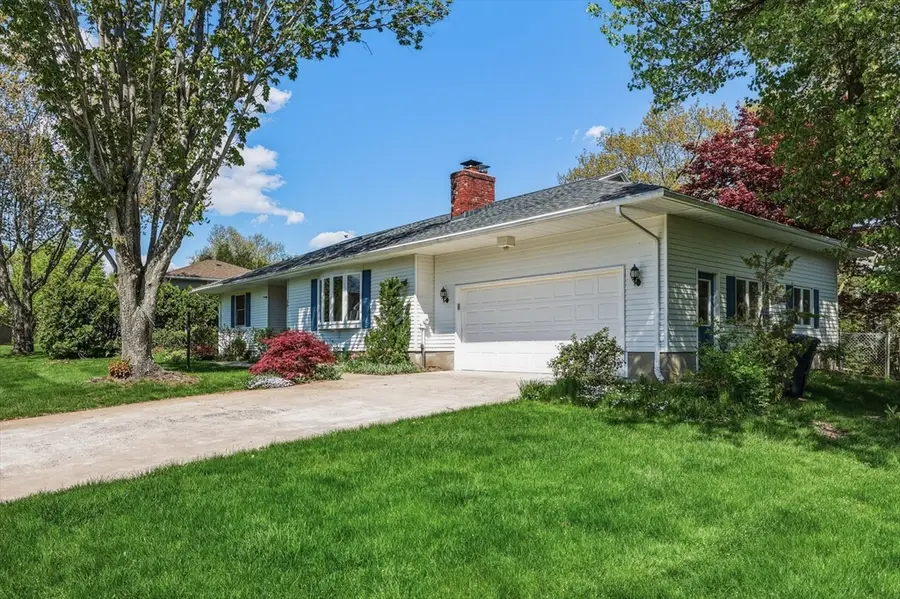 35 Chestnut Hill, South Hadley, MA 01075 - #3