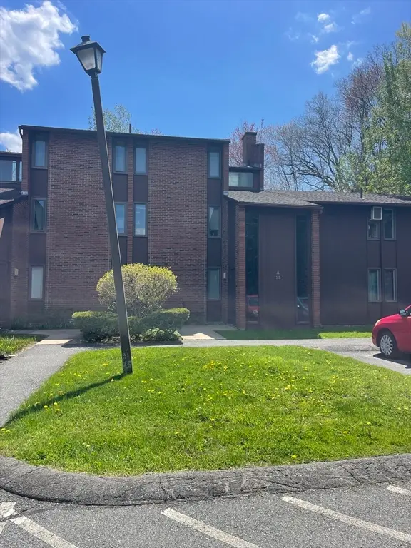 222 North East St #1, Amherst, MA 01002 - #1