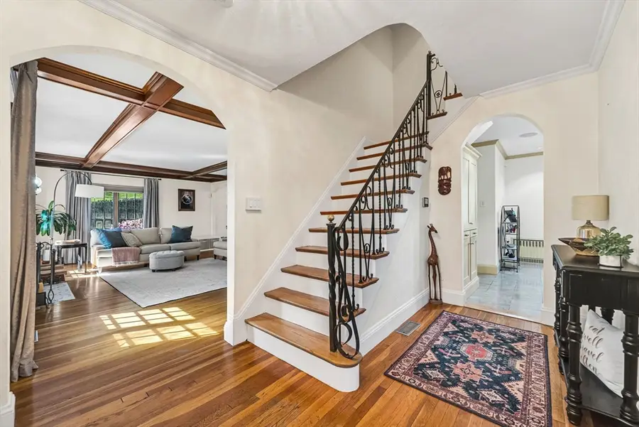 51 Fairfield St, Newton, MA 02460 - #2