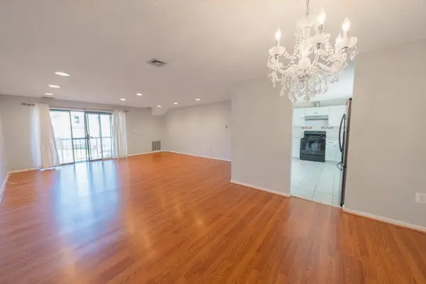 292 Salem #101, Revere, MA 02151
