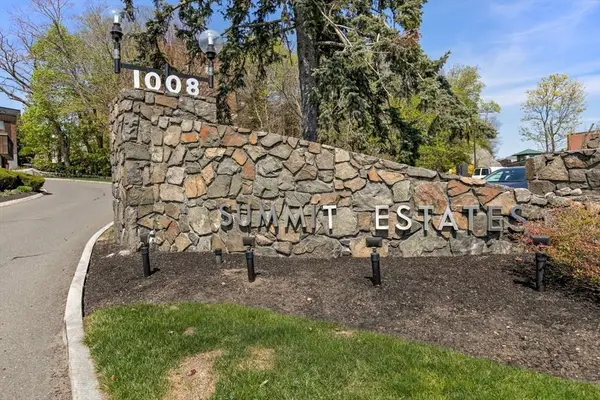 1008 Paraside Road #2E, Swampscott, MA 01907