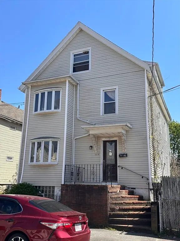156 Holly St, New Bedford, MA 02746 - #1