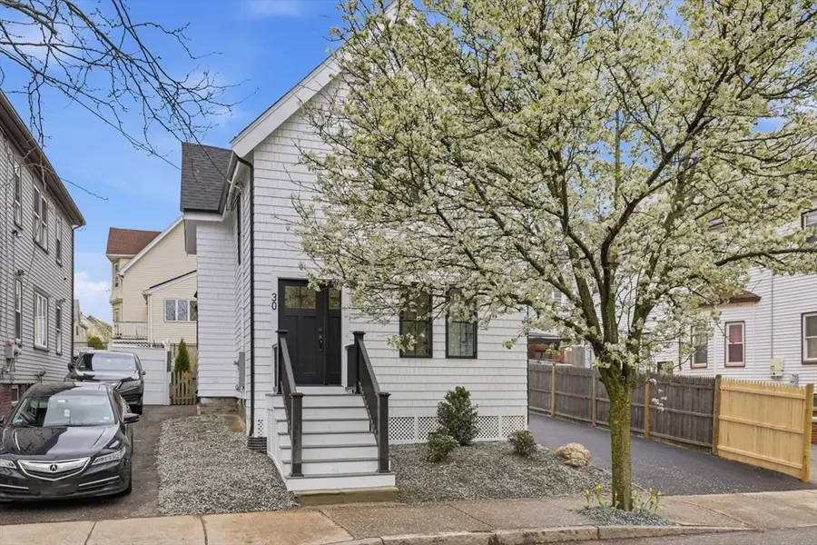 30 Waverly Ave, Everett, MA 02149 - #2