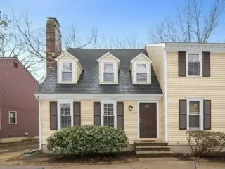 165 Wellman Ave #165, Chelmsford, MA 01863