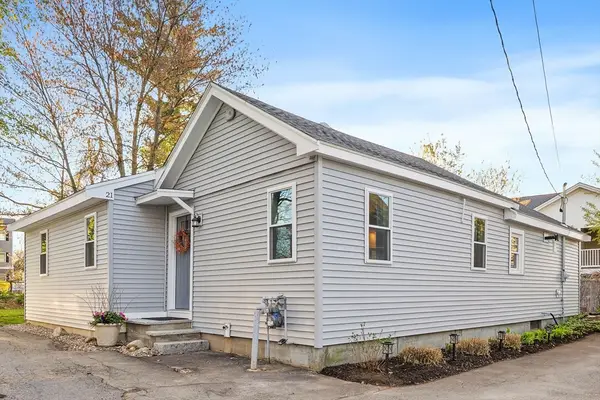 21 Ferdinand Passway, Lunenburg, MA 01462