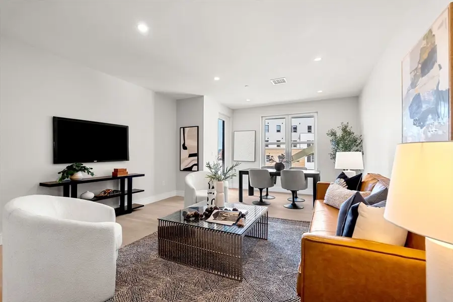 27 Guild Street #203, Boston, MA 02119 - #3