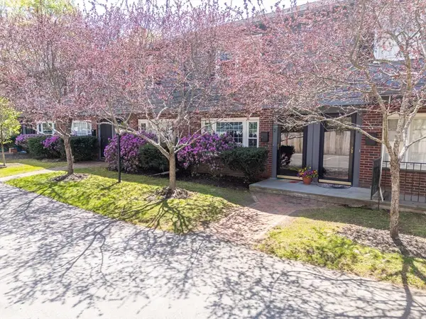 27 Norwood Avenue #2, Manchester, MA 01944