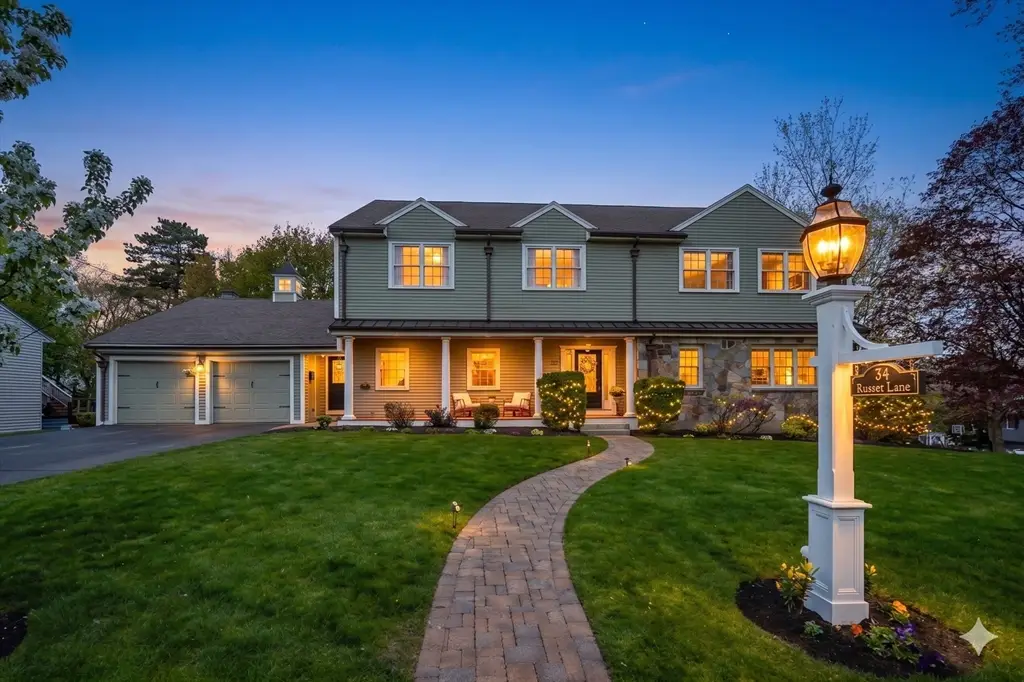34 Russett Ln, Melrose, MA 02176 - #1