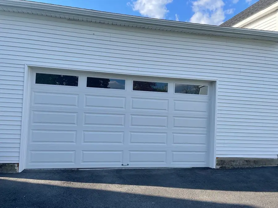 192 Hildreth St, Lowell, MA 01850 - #3