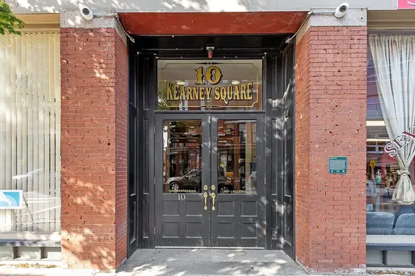 10 Kearney Sq #405, Lowell, MA 01852