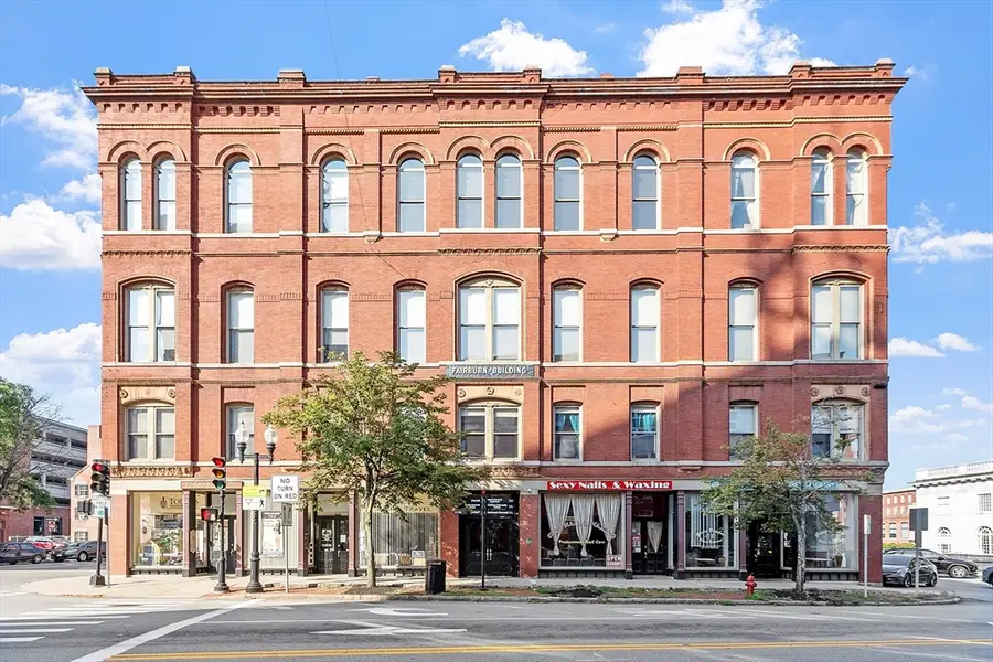 10 Kearney Sq #405, Lowell, MA 01852 - #2