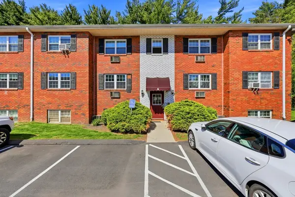 8 Maple Crest Cir #C, Holyoke, MA 01040