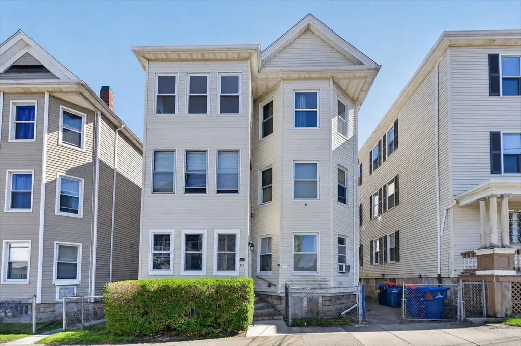 128 Mott St, New Bedford, MA 02744 - #1