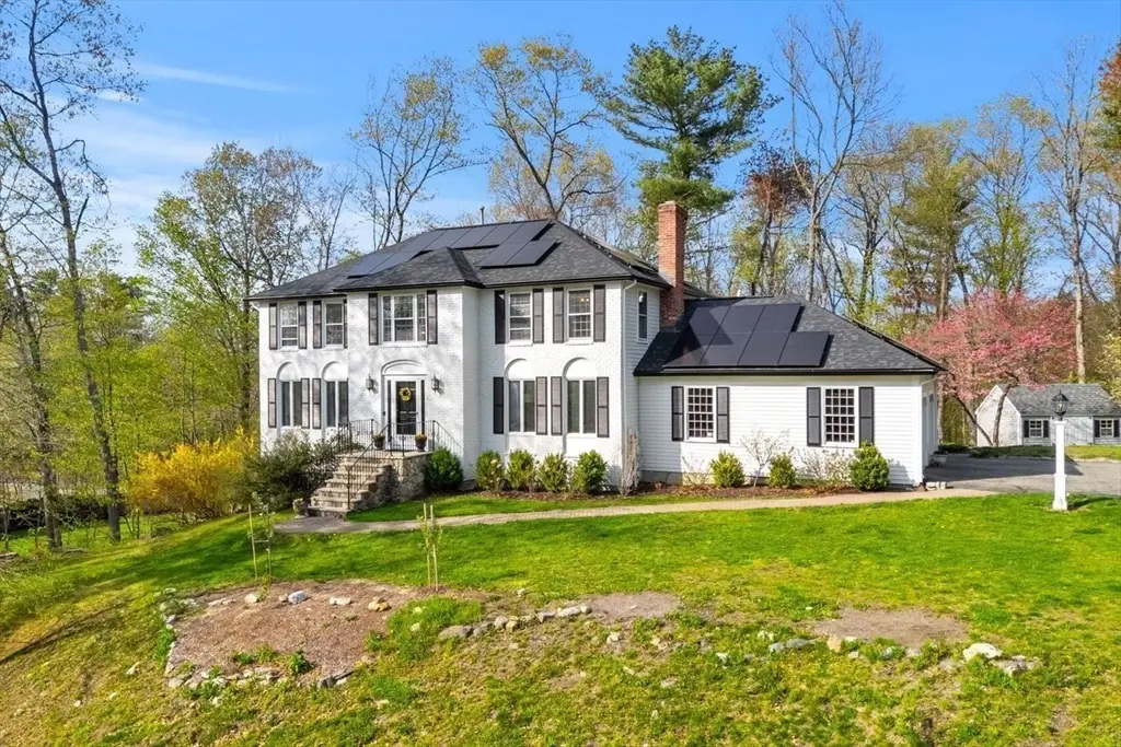 4 Greybirch Rd, Andover, MA 01810 - #1
