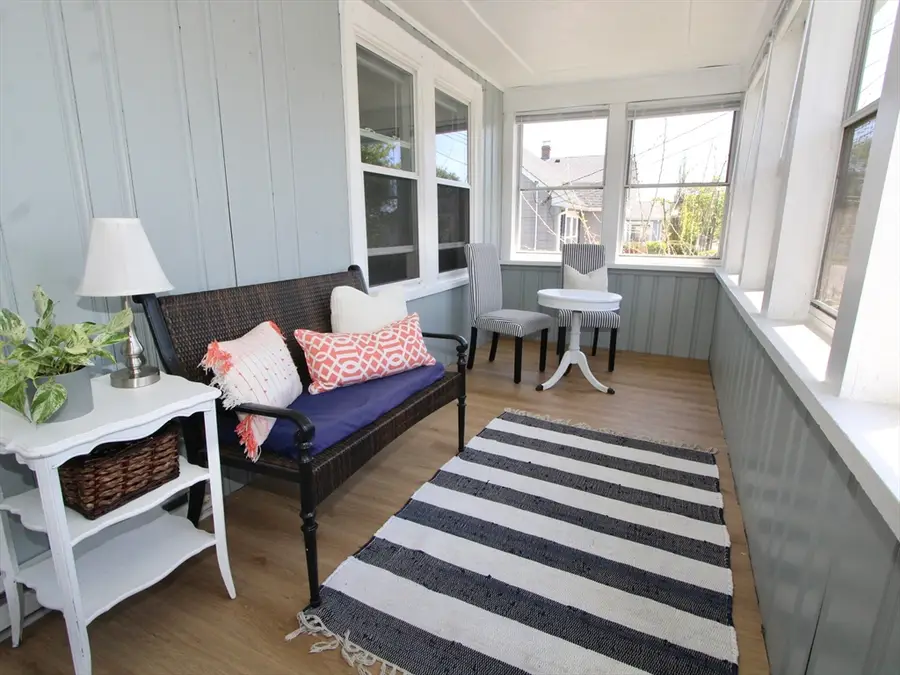 36 Rowena St, Worcester, MA 01606 - #2