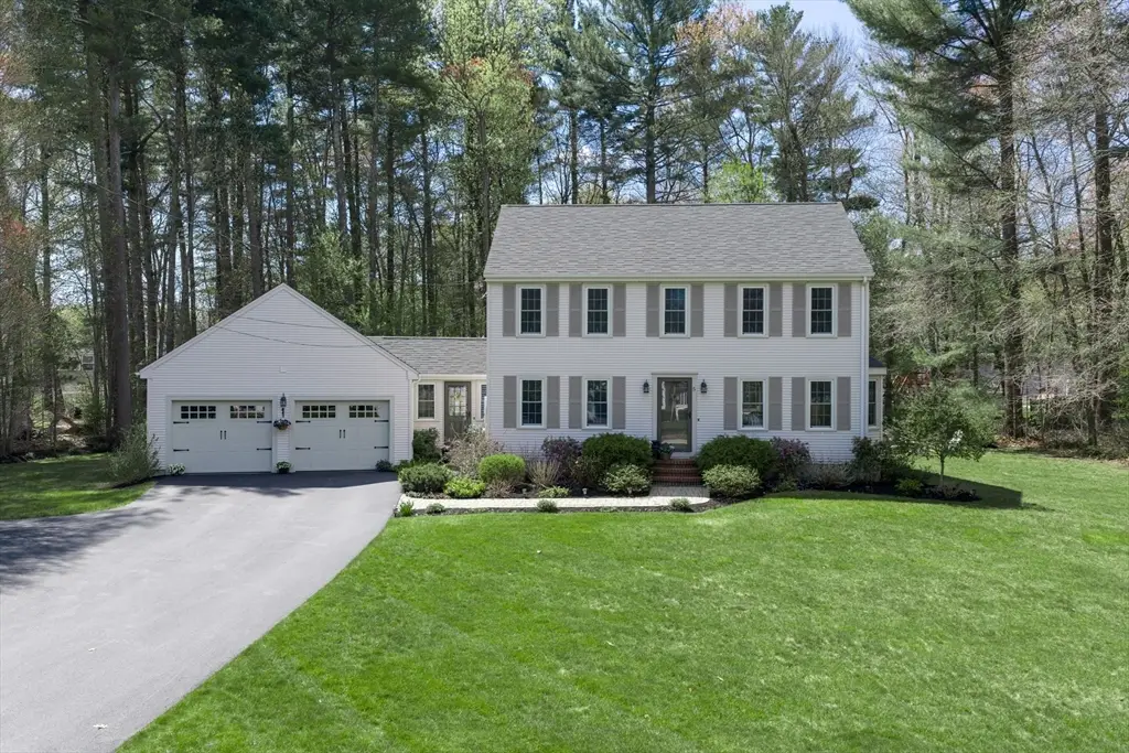 5 Spring St, Douglas, MA 01516 - #1