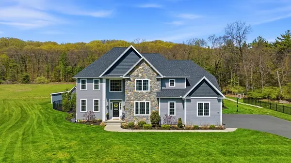 10 Fitch Farm Way, Southampton, MA 01073