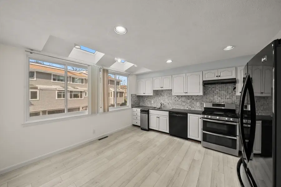 255 North Rd #10, Chelmsford, MA 01824 - #3
