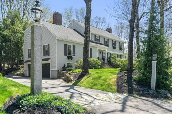 69 Royalston Road, Wellesley, MA 02481