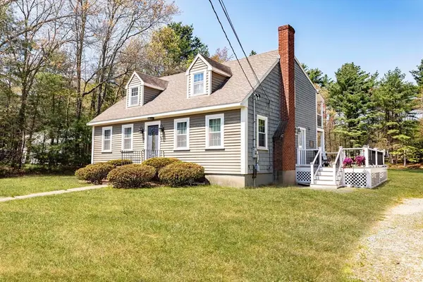 25 Mill St, Raynham, MA 02767