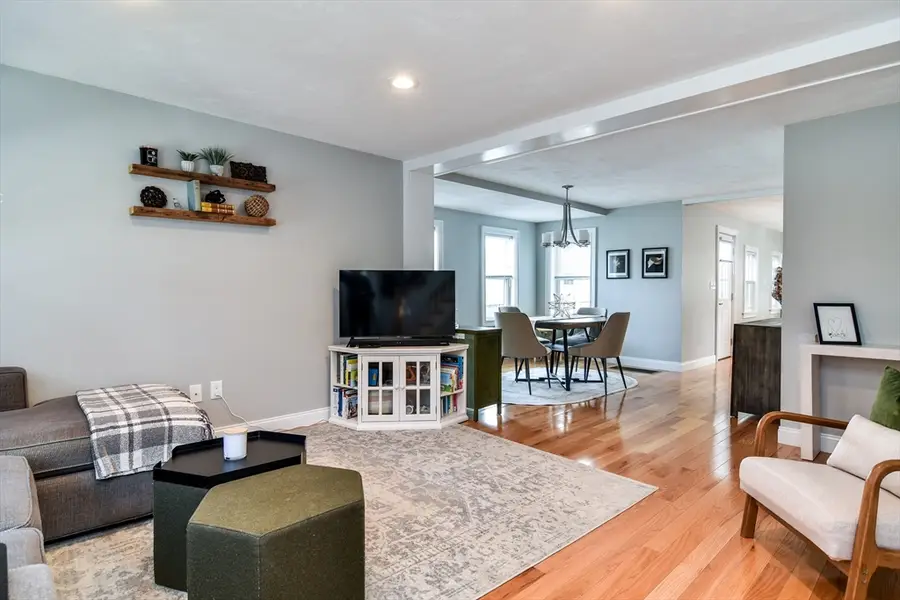 4 Maple Street, Natick, MA 01760 - #3