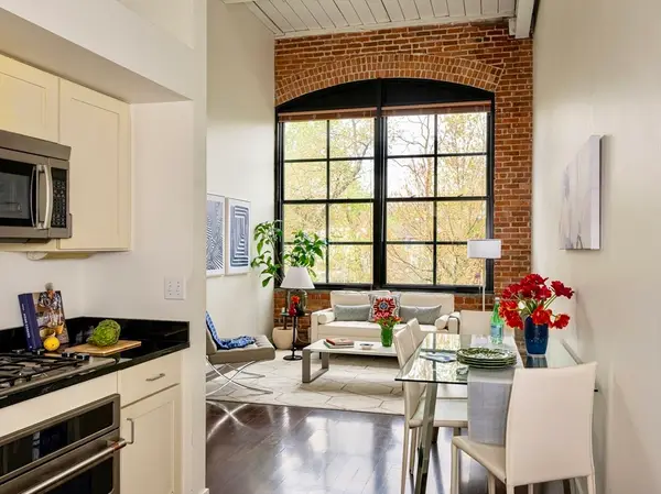 1 Aberdeen Way #221, Cambridge, MA 02138