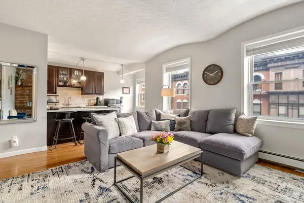 9-15 Battery St #7, Boston, MA 02109