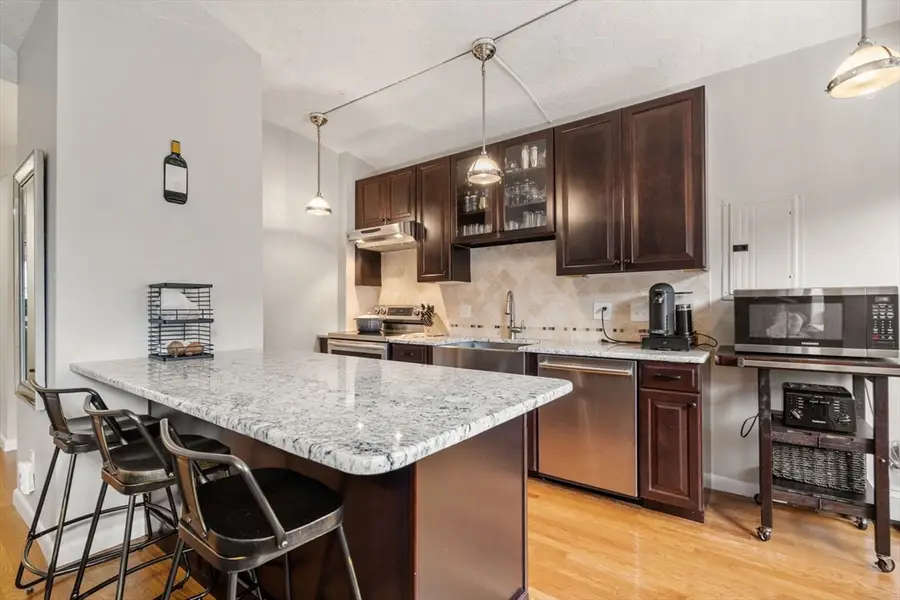 9-15 Battery St #7, Boston, MA 02109 - #2