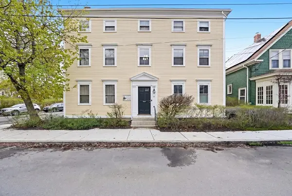 74 Lime St #4, Newburyport, MA 01950
