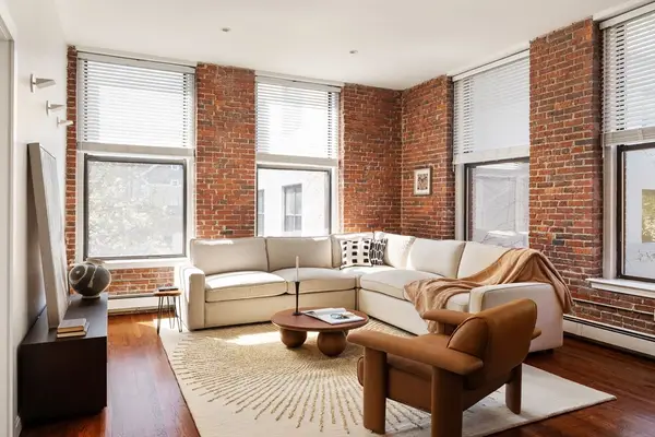 69 Harvey St #7, Cambridge, MA 02140