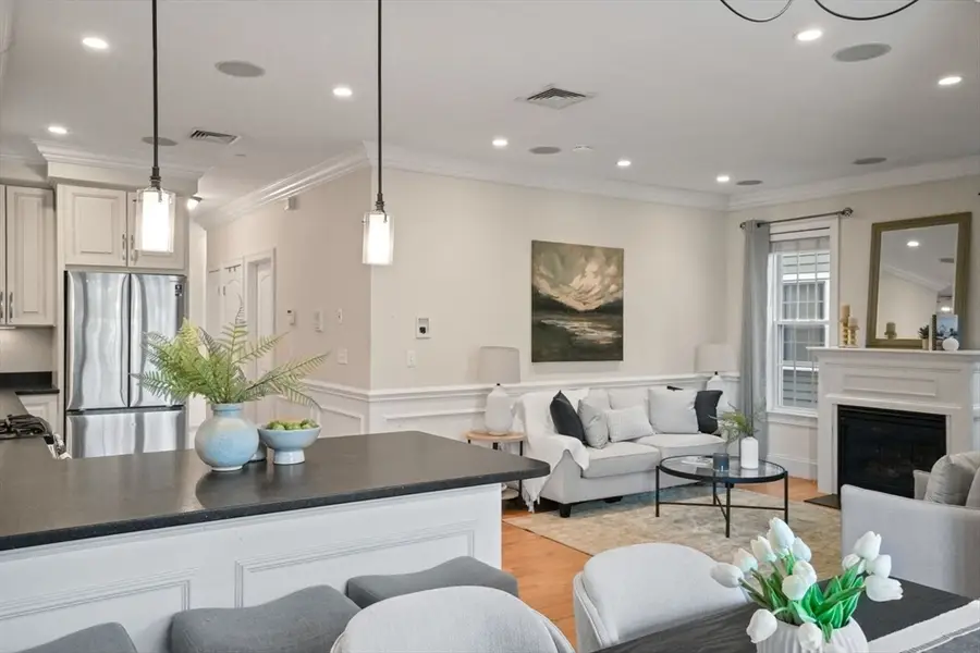 192 West Sixth Street #2, Boston, MA 02127 - #3