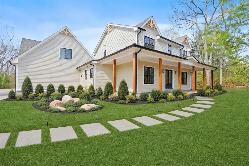 29 Hartford Street, Dover, MA 02030 - #1