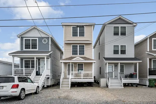 19 Liberty, Salisbury, MA 01952