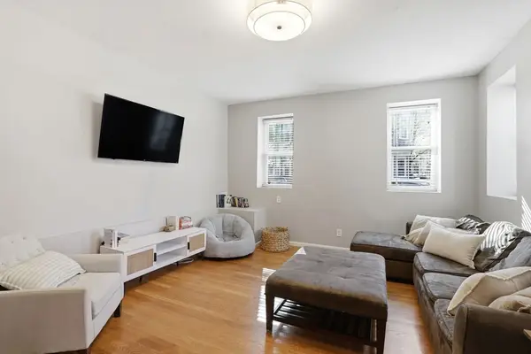 252 E Street #1, Boston, MA 02127