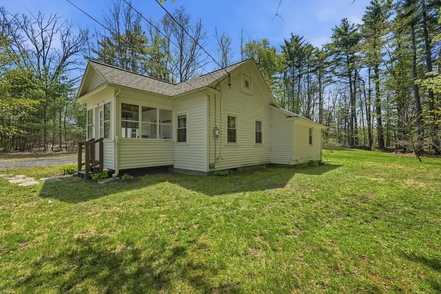 52 Log Plain Rd, Greenfield, MA 01301 - #3