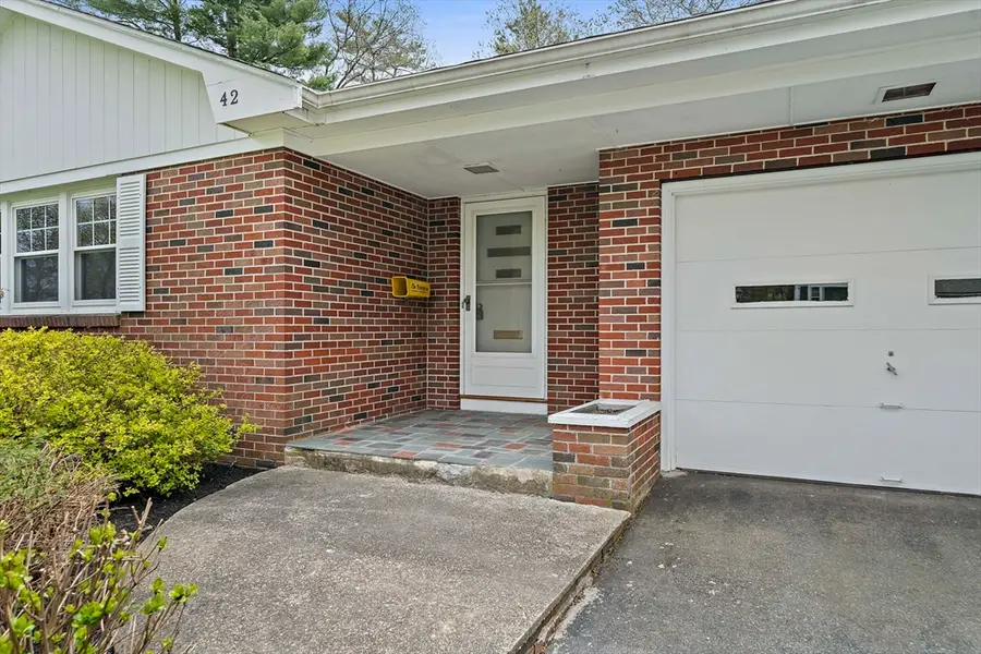 42 Norton Ave, Abington, MA 02351 - #3