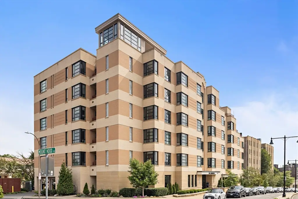 1650 Commonwealth Ave #204, Boston, MA 02135 - #1