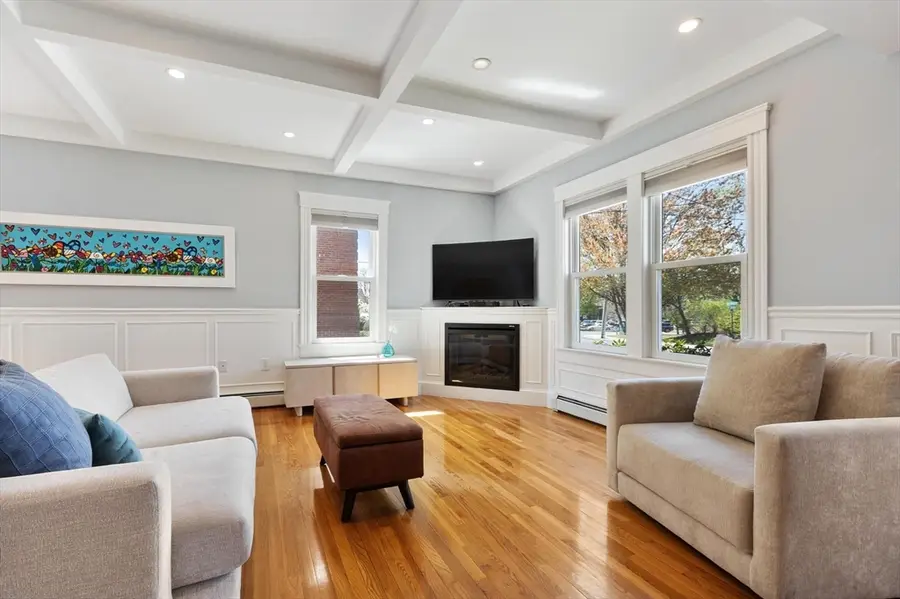129 Washington St #129, Winchester, MA 01890 - #3