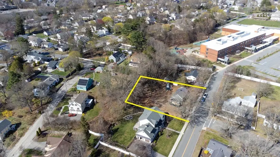 5 Murphy Ave #B, Newburyport, MA 01950 - #3
