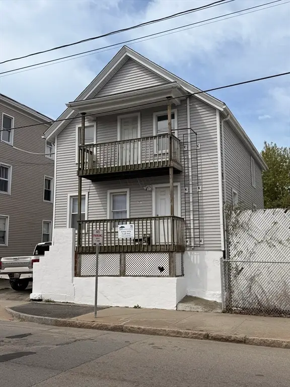 207 Belleville Ave, New Bedford, MA 02746 - #2