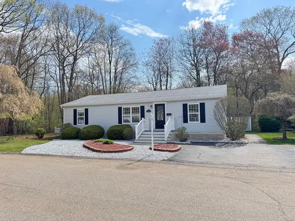 9 Kylee Drive, Plainville, MA 02762